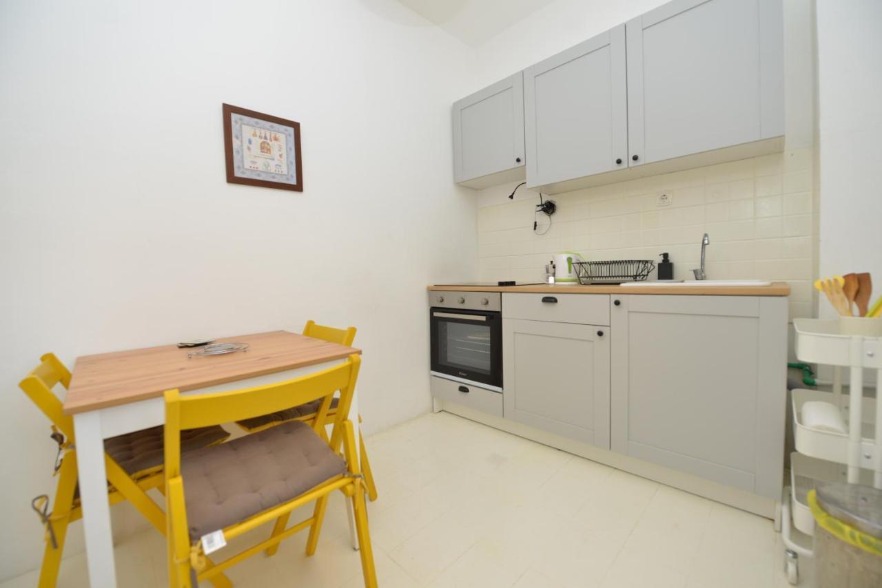 Perovic Appartement *