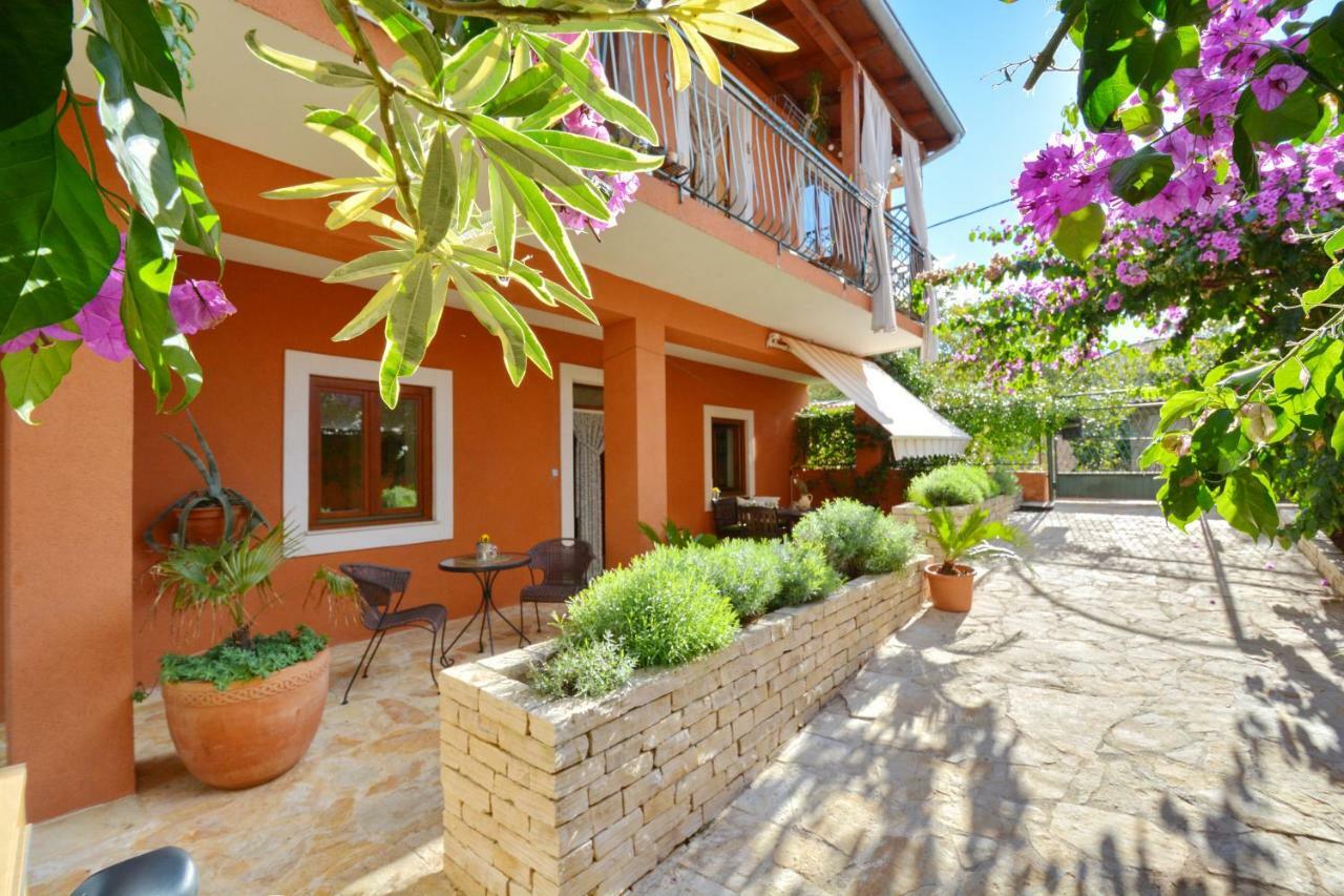 Perovic Appartement *